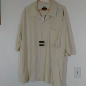 Men's short sleeve button down